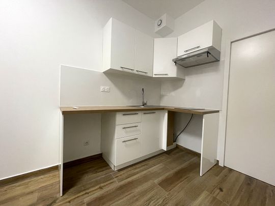 Location Appartement 1 pièce 17m² - Photo 1