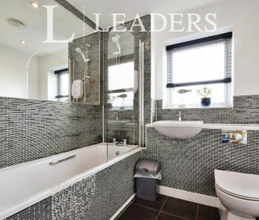 4 bedroom townhouse to rent - Photo 6