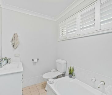 Spacious Villa - Photo 4