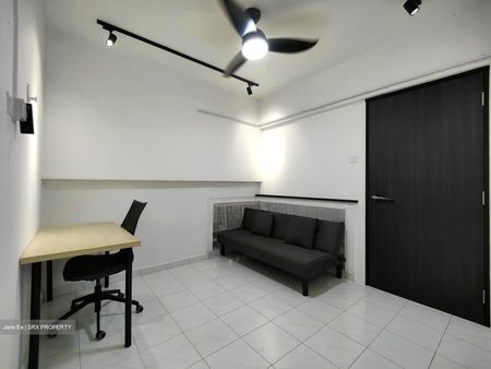 Pine Grove (D21), Condominium - For Rent - Photo 3
