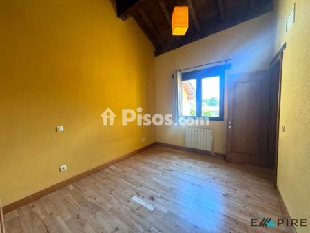 Casa adosada en alquiler en Avenida Leoncio Ciudad Morano, cerca de Calle Eras - Photo 2