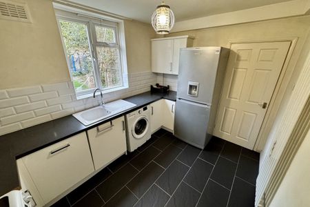 Menin Road - Photo 2