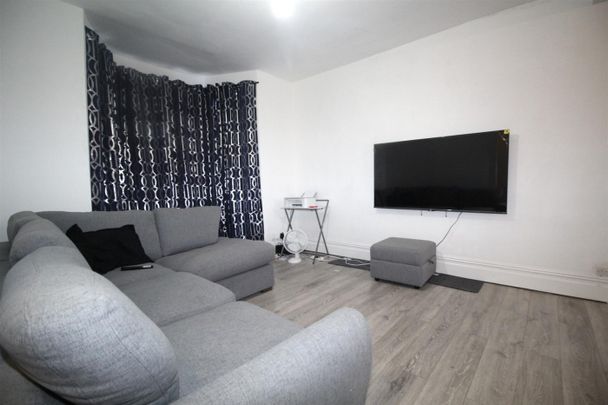 1 Bedroom Room to Rent To Let - Photo 1