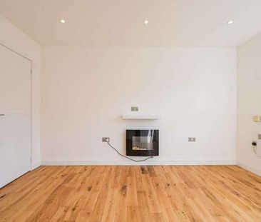 Roebourne Way, Docklands, E16 - Photo 5