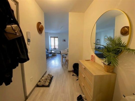Location appartement 3 pièces - 57m² à Neulise (42590) - Photo 1
