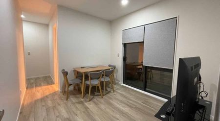 Fully Furnished 2 Bedroom Granny Flats - Photo 4