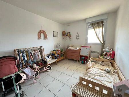 Location appartement 4 pièces - 85m² à Marseille (13005) - Photo 3