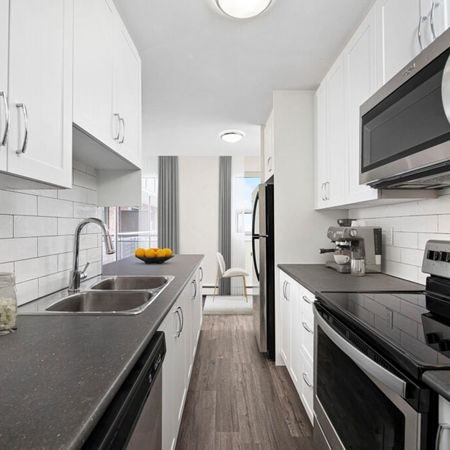 2055 - 2057 Barsuda Drive - Photo 3