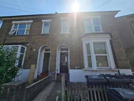 Clarence Road, Croydon CR0, London - Photo 4