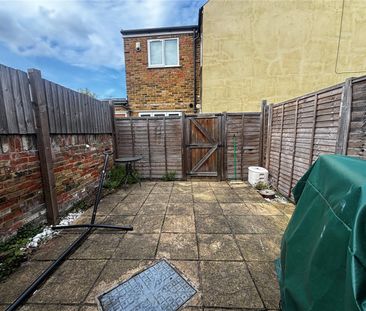 2 bedroom house to rent - Photo 3