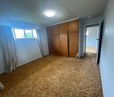 3 Bedroom home close to school - Photo 2