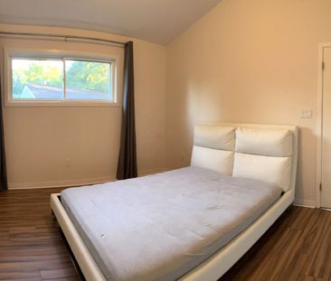 For Lease - 1339 Pinegrove Road Unit# 2, Oakville, Ontario - Photo 5