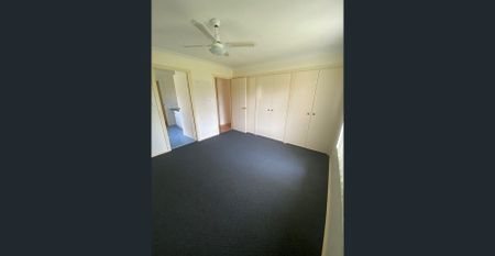 THREE BEDROOMS, BIG BACKYARD, GREAT LOCATION - Photo 5