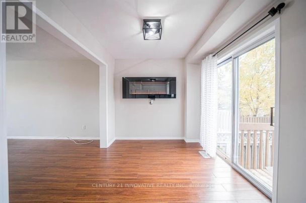 2678 TRULLS ROAD S - Photo 1