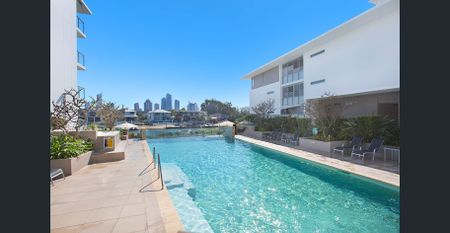 Refined Riverside Retreat with Central Convenience - Unfurnished - Photo 4