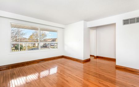 For Lease - 2844 Kingsberry Crescent Unit# Upper, Mississauga, Ontario - Photo 2