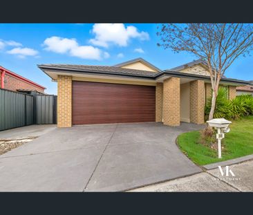 35 Brickwood Circuit, Craigieburn, Vic 3064 - Photo 2