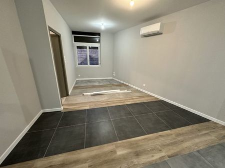 appartement entierrement renové aux dernieres normes - Photo 2