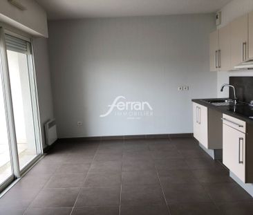 Location Appartement 2 pièces 36m² DRAGUIGNAN 83300 - Photo 2