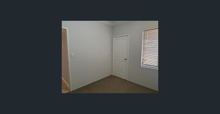 GET in before Christmas! - Photo 3