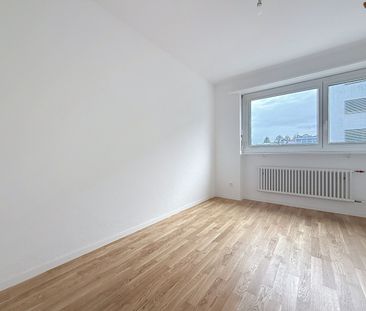 4 ½ ROOMS – Renovated close to all amenities! - Foto 4