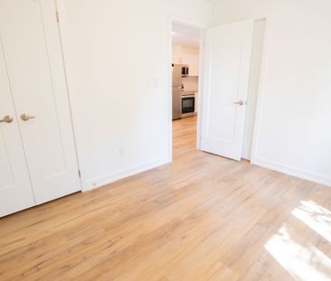 COZY 2 BEDROOM CONDO IN NIAGARA FALLS!! - Photo 5