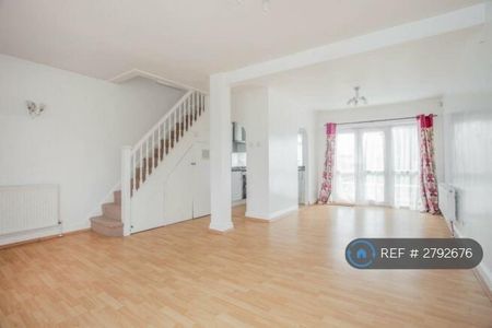 3 bedroom end of terrace house to rent - Photo 3