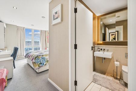 2 bedroom penthouse to rent - Photo 3