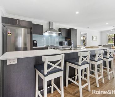 Exquisite Entertainers Home in Upper Coomera - Photo 1