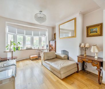 4 bedroom semi-detached house to rent - Photo 3