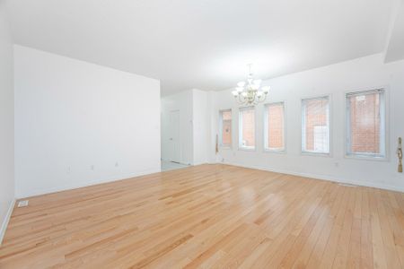 For Lease - 6513 Song Bird Crescent, Mississauga, Ontario - Photo 4