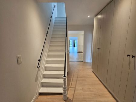 Mooi duplex appartement met 2 slaapkamers te Mortsel - Photo 2