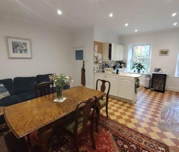 4 bedroom barn conversion to rent - Photo 1