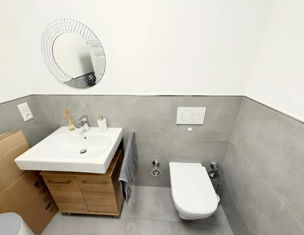 HOCHWERTIGE 3-ZIMMERWOHNUNG IN KREFELD-HÜLS ZU MIETEN! - Foto 1