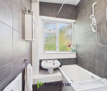 Charminster Drive, Styvechale, Coventry, CV3 5AA - Photo 5
