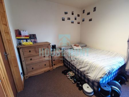 8 Totnes Grove Selly Oak Birmingham B29 6EB - Photo 4