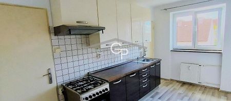 Pronájem bytu 2+1 58 m² - Fotografie 2