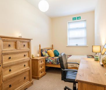 5 bedroom terraced house to rent - Photo 6