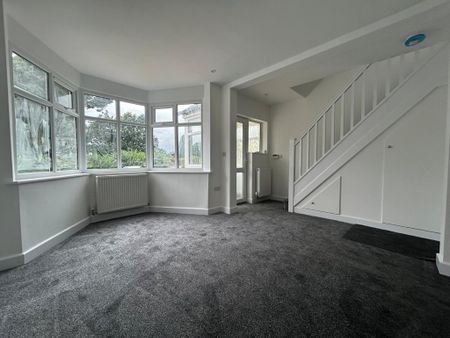3 bedroom semi-detached house to rent - Photo 2