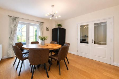 5 bedroom detached house to rent - Photo 2