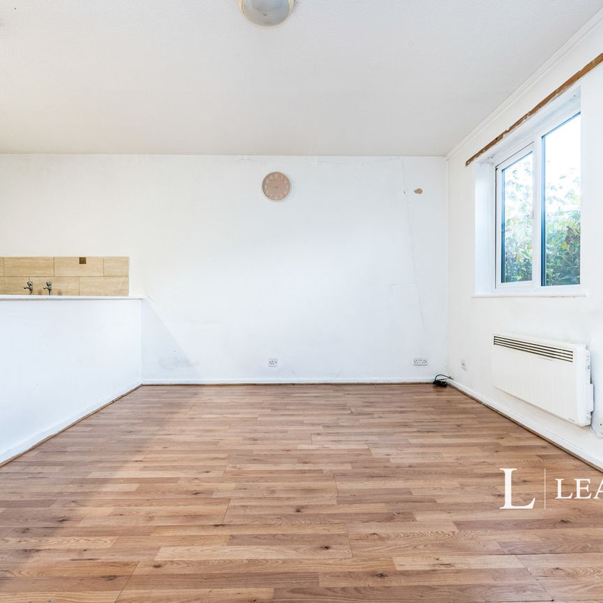 1 bedroom maisonette to rent Denmead, Two Mile Ash, Milton Keynes, MK8 - Photo 1