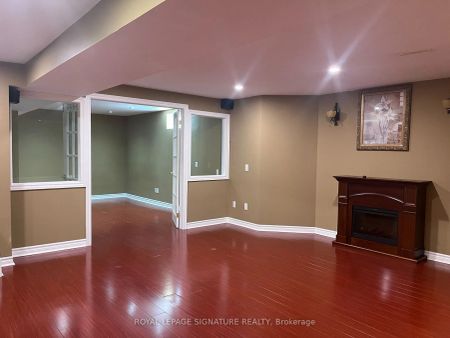 Property For Lease | W9229379 - Photo 5