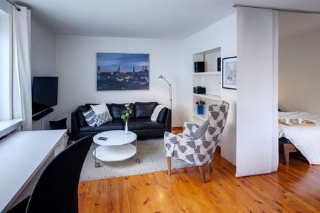 Very good 1-room apartment at lines U4/U5 - Photo 3