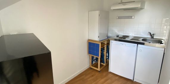 Location Appartement 1 pièce 17m² CHATEAUBRIANT 44110 - Photo 2