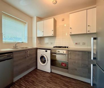 51 Millward Drive, Milton Keynes - Photo 5