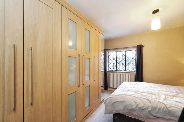 Pinfold Gate, Loughborough - Photo 1