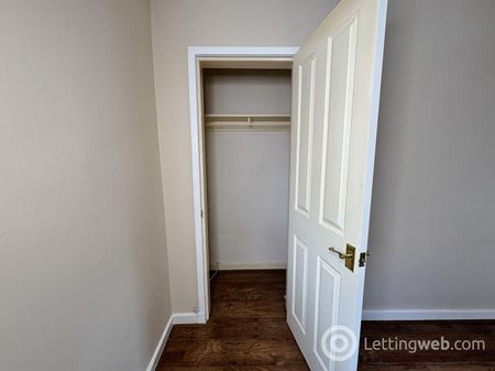 2 Bedroom Ground Flat to Rent - Photo 5
