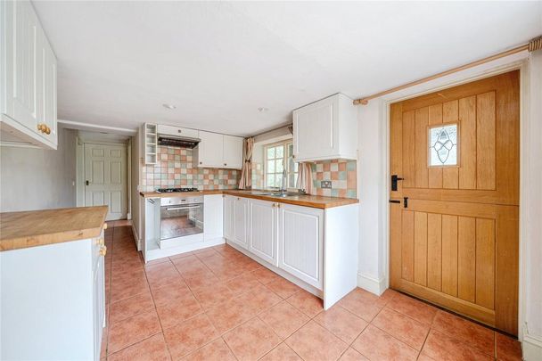 2 bedroom cottage to rent - Photo 1