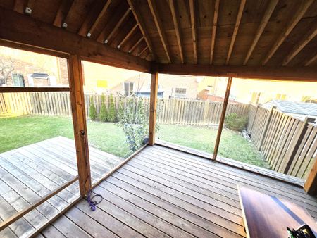 For Lease - 25 Commodore Drive, Brampton, Ontario - Photo 3