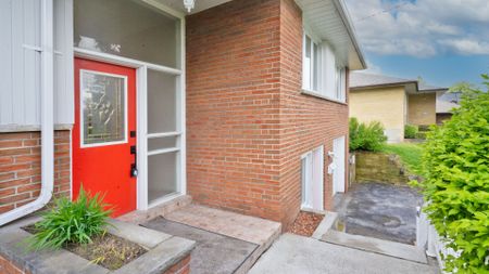 For Lease - 16 Donewen Court, Toronto, Ontario - Photo 5